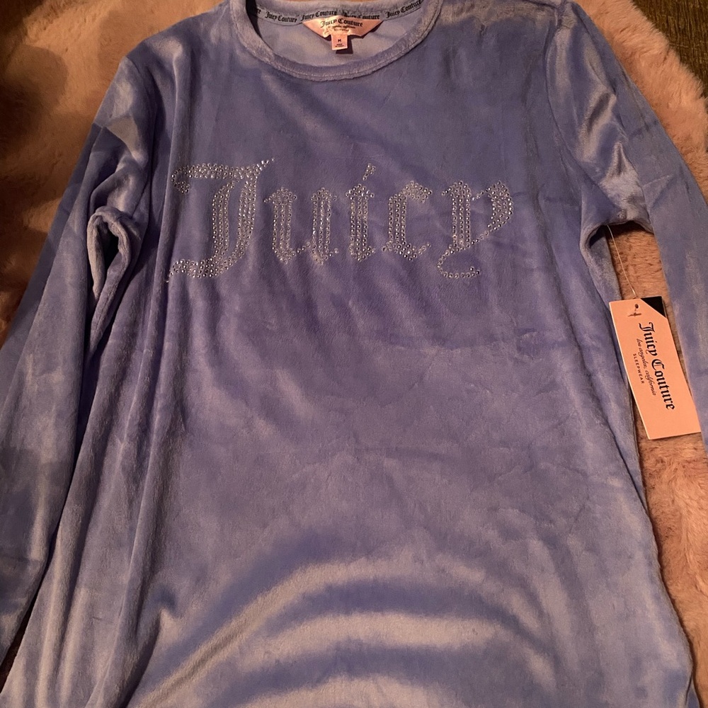 Juicy couture long sleeve top size medium. Color is astral blue.
